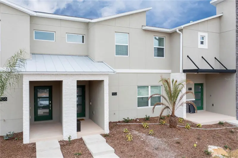 952 Leader St, FL