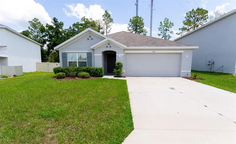 6747 Se 3rd Loop, FL