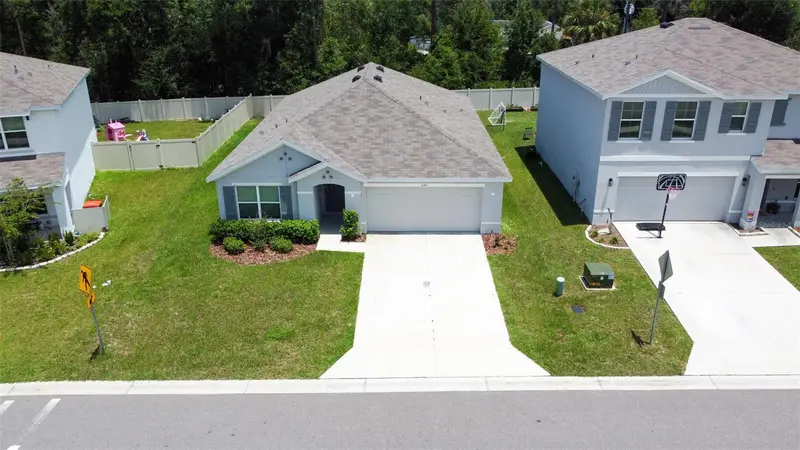 6747 Se 3rd Loop, FL