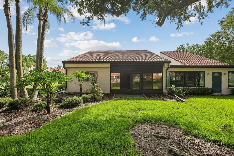 107 Seville Ct N, FL