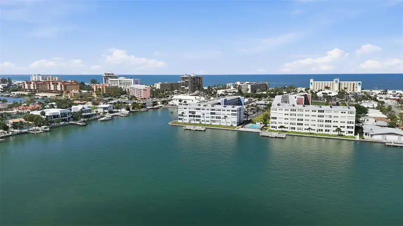 5555 Gulf Blvd #116, FL