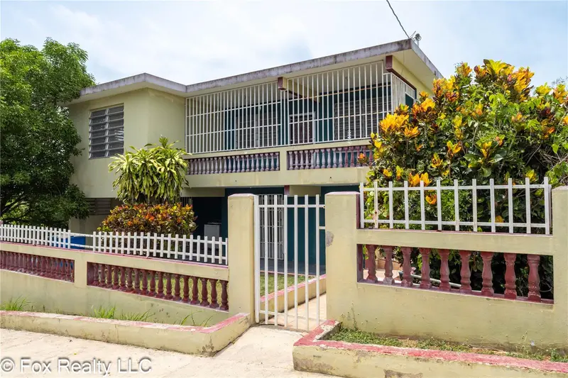 Solar B Avenida Maria Bettega, PR