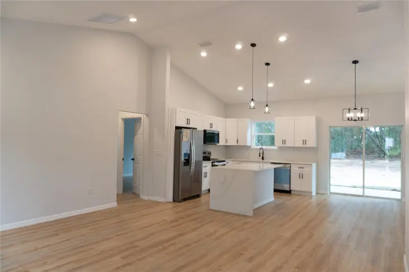 16 Hemlock Trl, FL