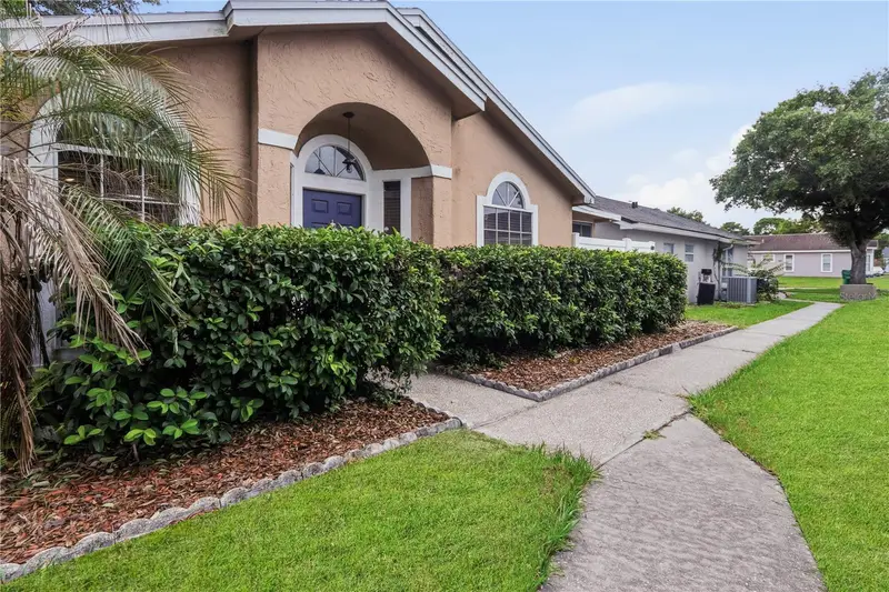 118 Deer Song Dr, FL