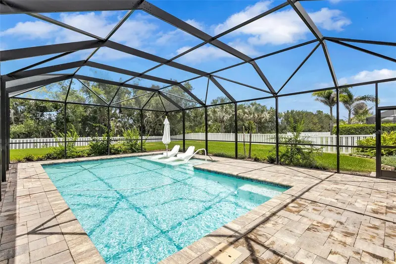 1436 Hickory View Cir, FL