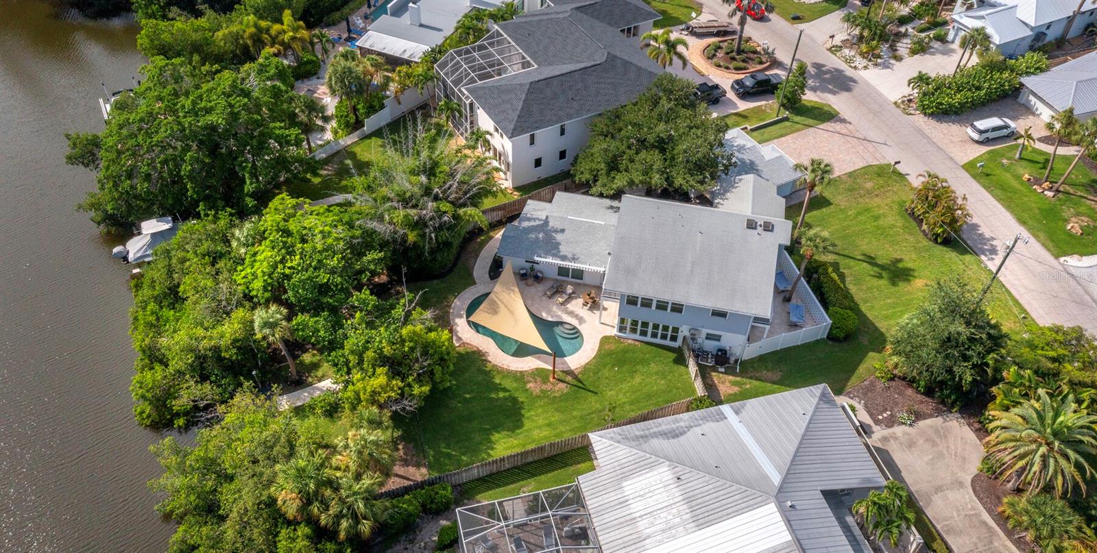 430 Island Cir, FL