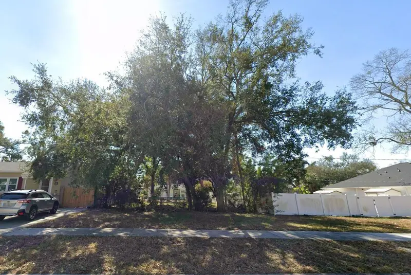 000 16th Ave N, FL