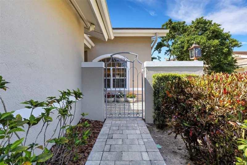 4044 Penshurst Park, FL