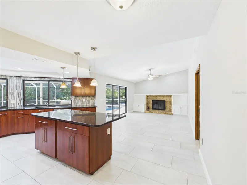 7256 Royal Oak Dr, FL