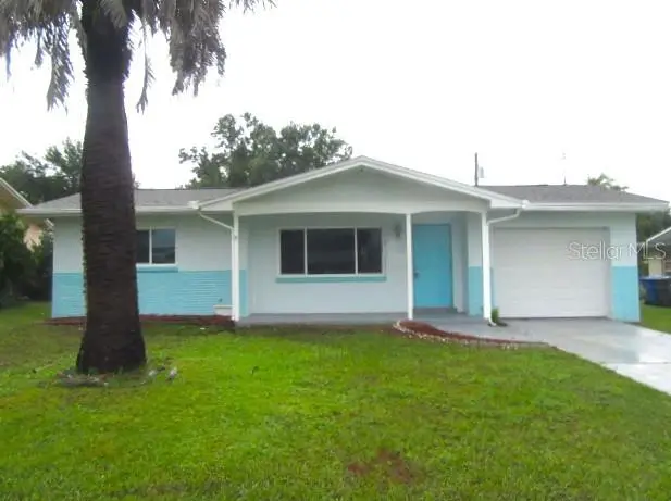 890 7th Ave Ne, FL
