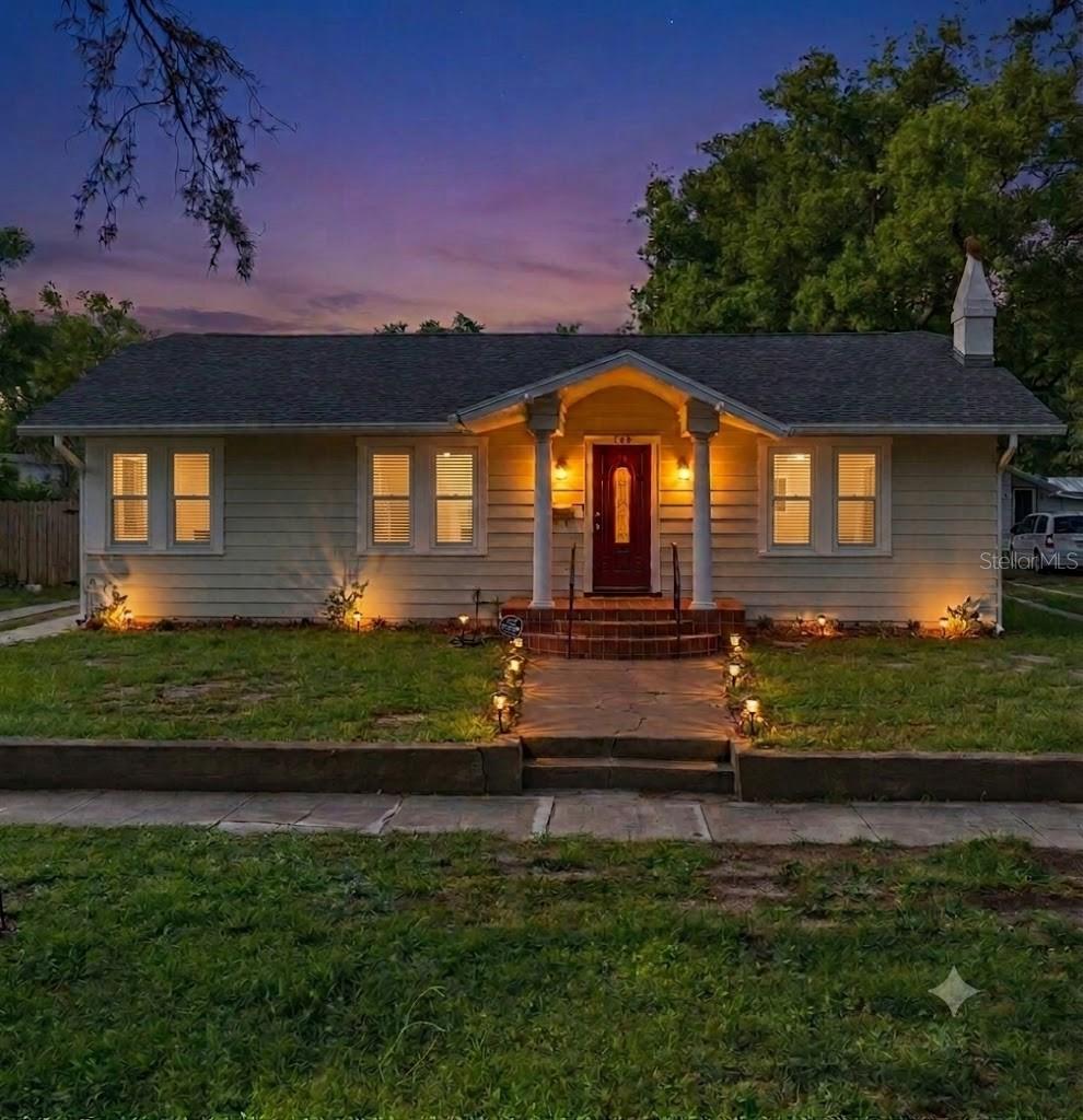 106 W Comanche Ave, FL
