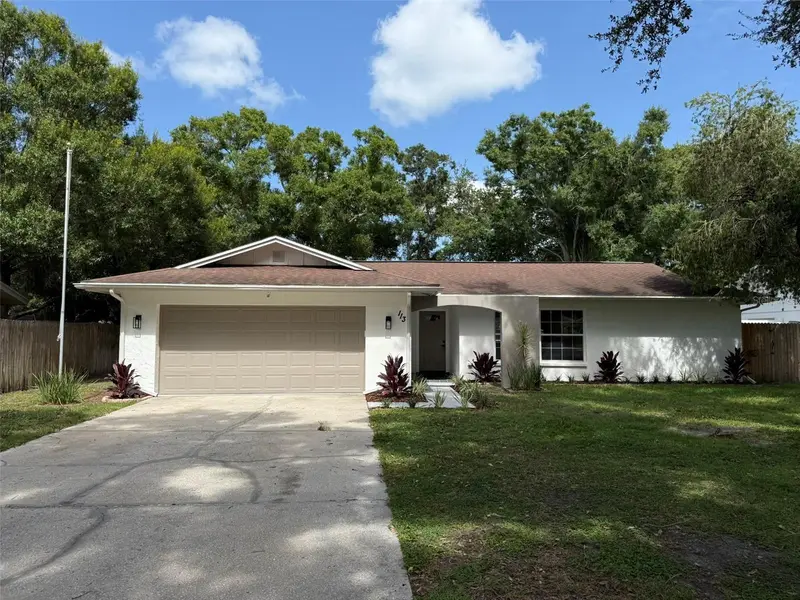 113 Kendale Dr, FL