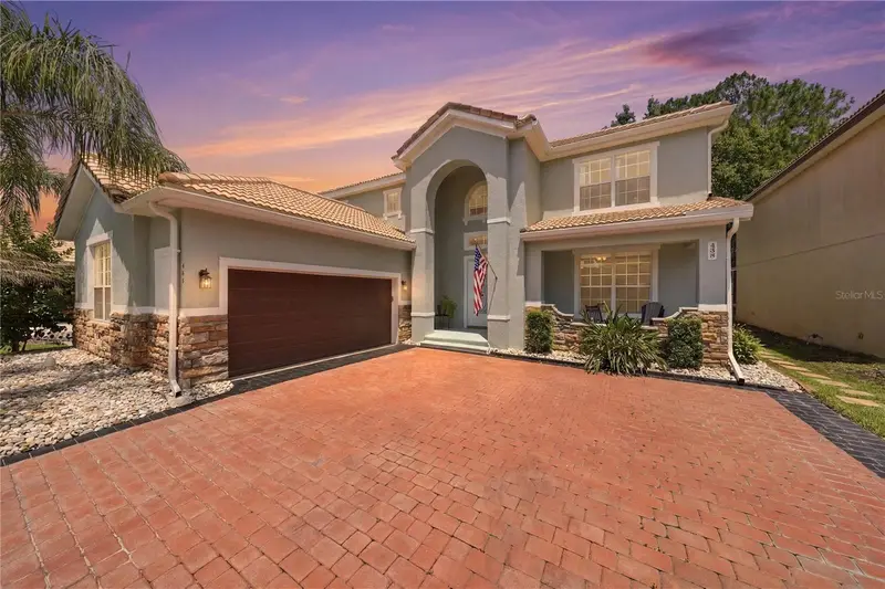489 Luna Bella Ln, FL