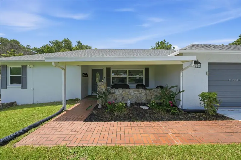 42 S J Kellner Blvd, FL