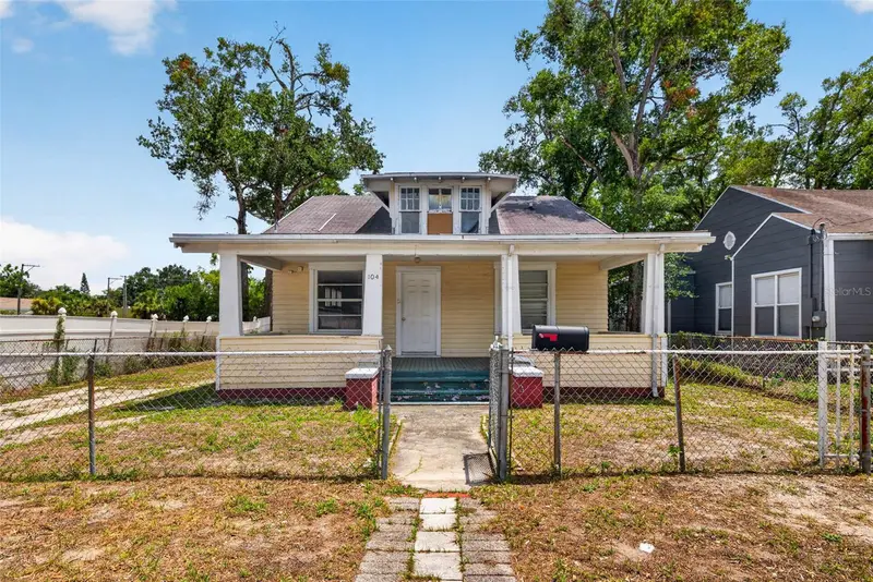 104 W 26th Ave, FL