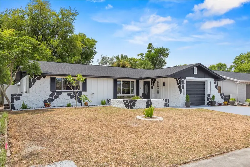 6820 El Camino Paloma St, FL