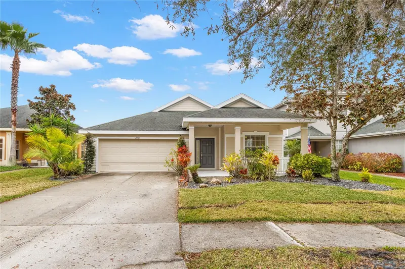20011 Nob Oak Ave, FL