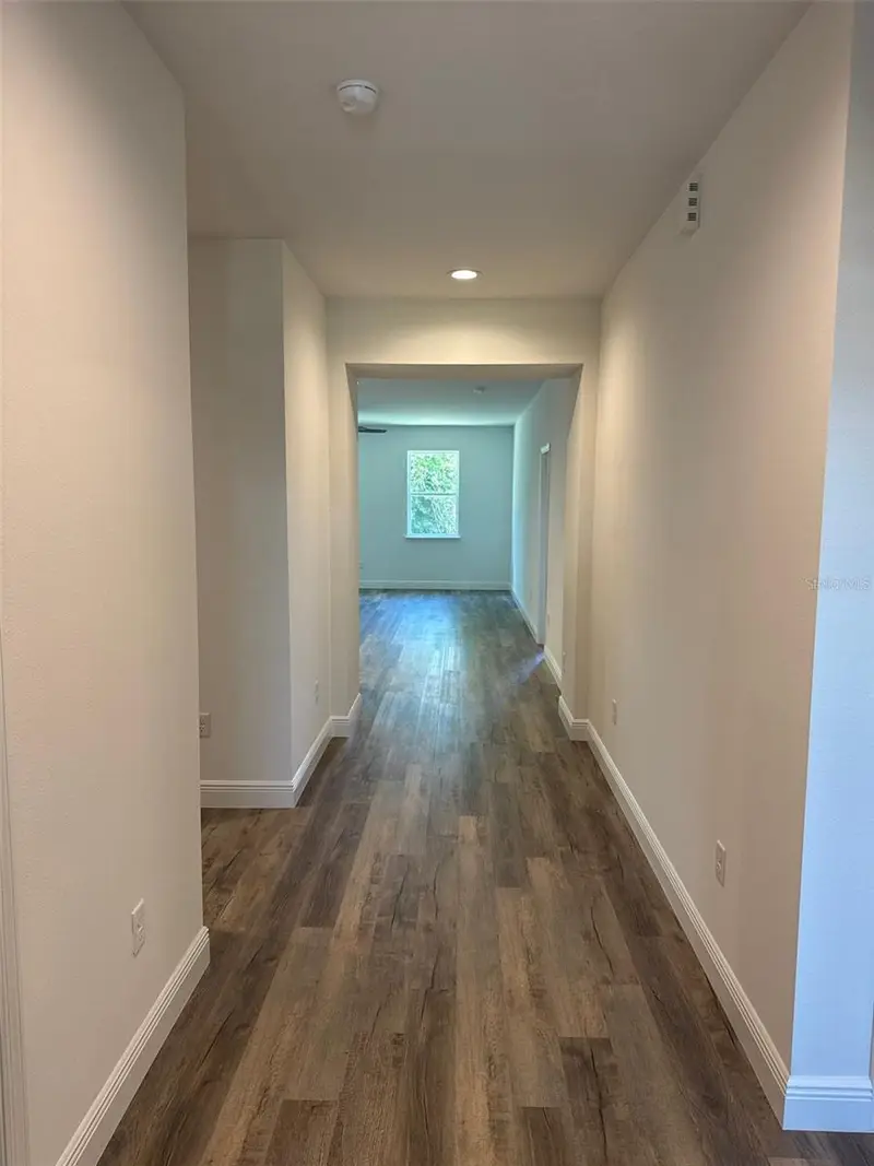 519 Ellie Ct, FL