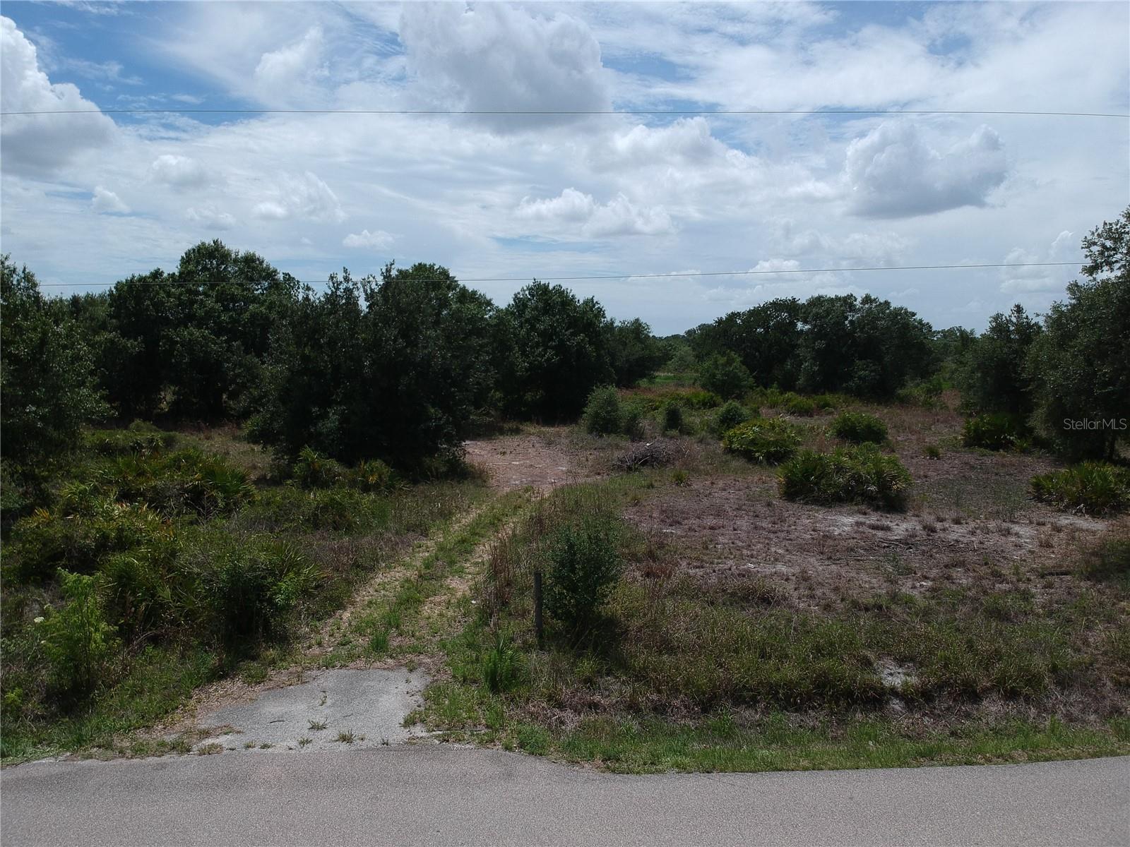 1865 Ne Cross Ave, FL