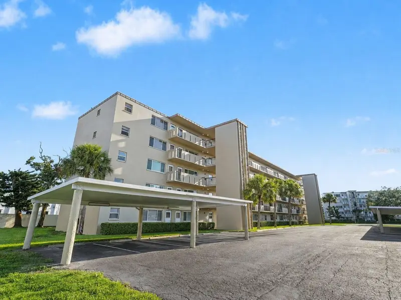 4460 Ironwood Cir #402ad, FL