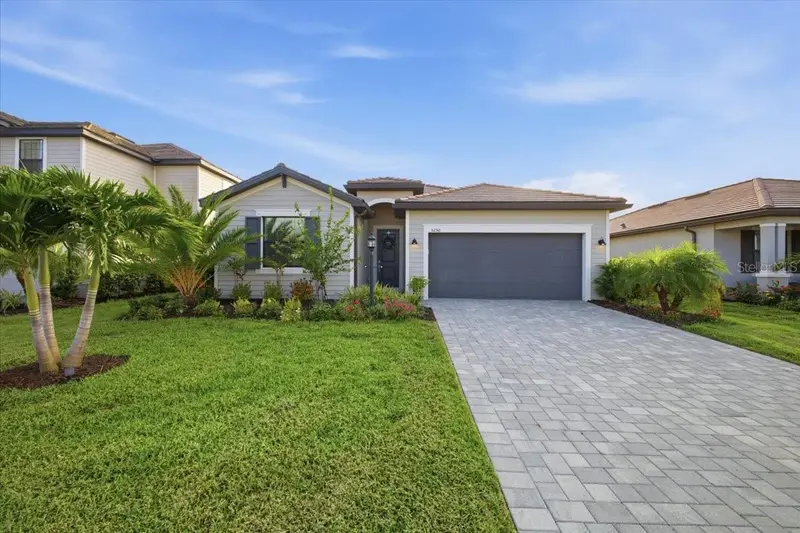 5250 Coral Reef Way, FL