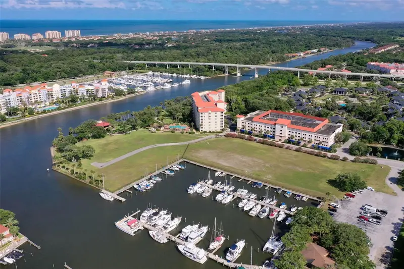 146 Palm Coast Resort Blvd #405, FL