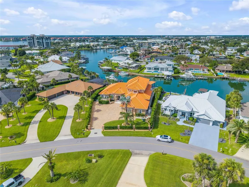 417 Quay Assisi, FL