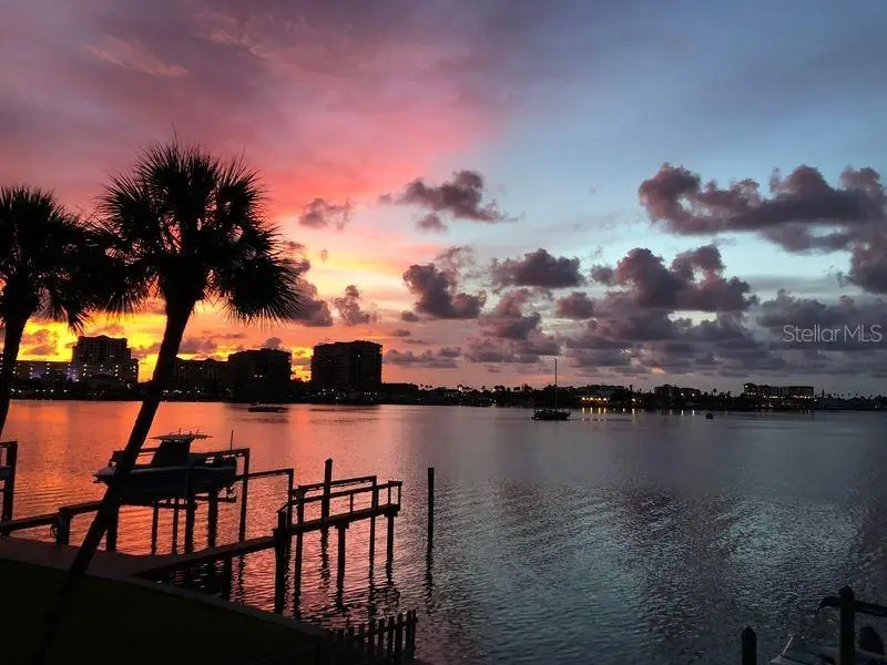 210 Dolphin Pt #C, FL