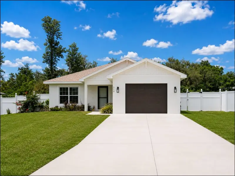 318 Eucalyptus Rd, FL