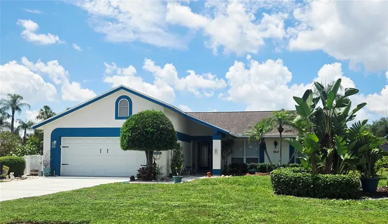 4236 Pro Am Ave E, FL