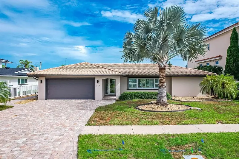340 Palm Is Ne, FL