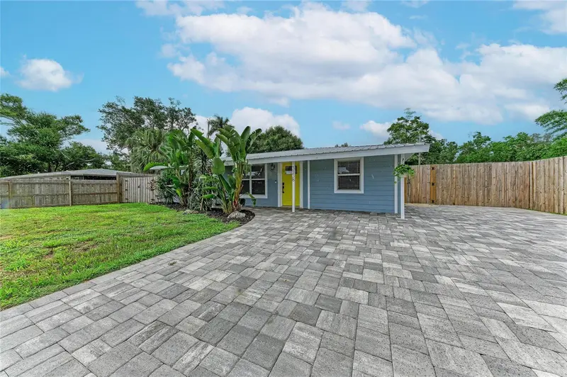 3138 Williamsburg St, FL