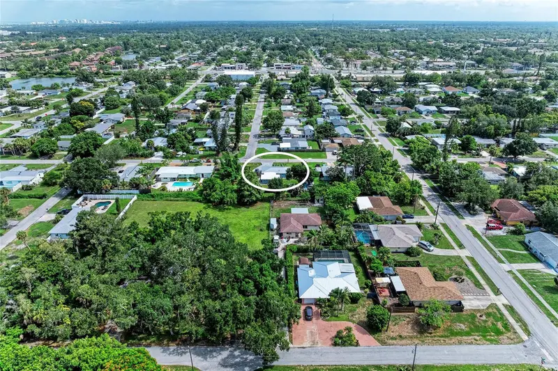 3138 Williamsburg St, FL