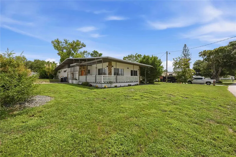 6704 Winterset Gardens Rd, FL
