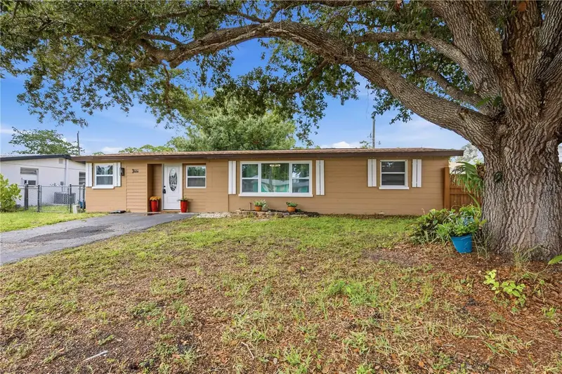 8362 Pelican Rd, FL