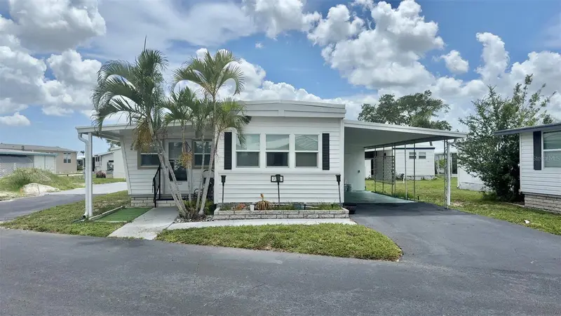 7064 Mount Hawthorne Rd Ne #584, FL