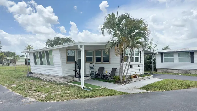 7064 Mount Hawthorne Rd Ne #584, FL
