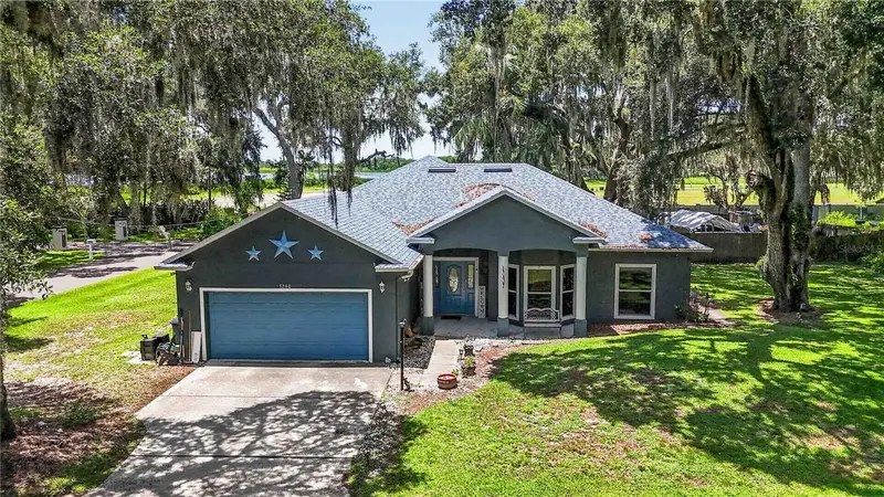 1260 Pecan St, FL