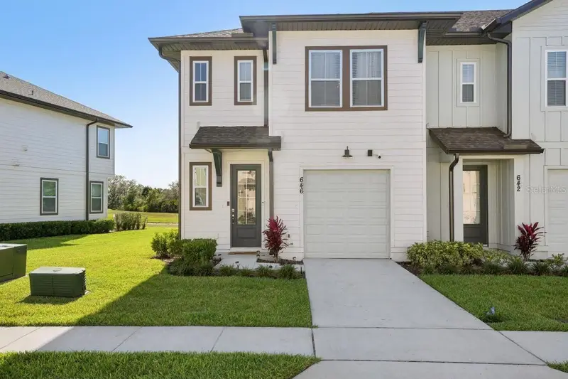 646 Longboat Dr, FL