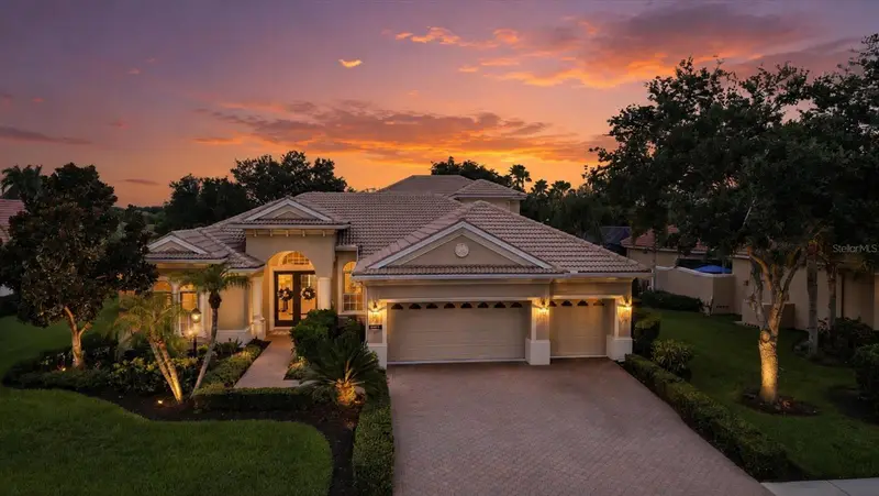 6806 Dominion Ln, FL