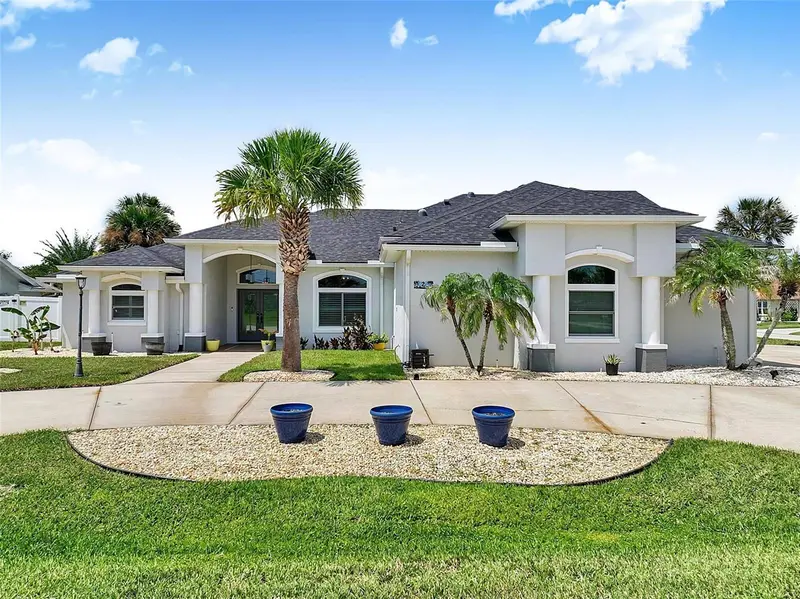 2 Colony Ct, FL