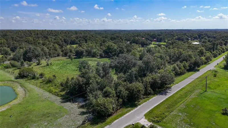 Red Hawk Ln, FL