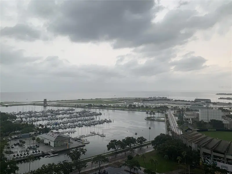 1 Beach Dr Se #1907, FL