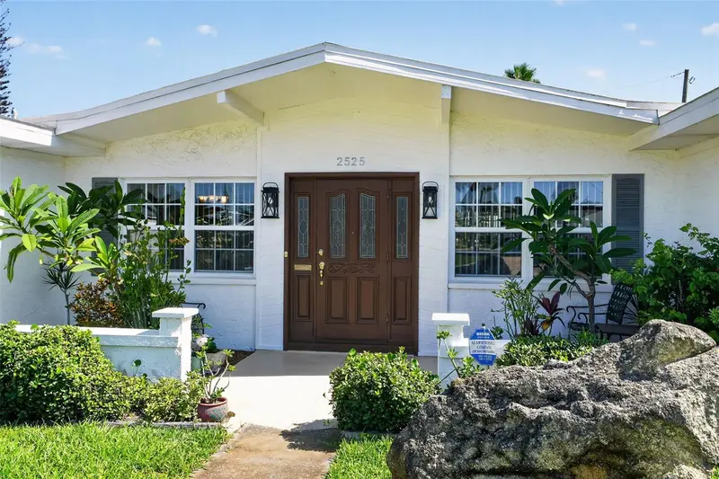 2525 Coral Way W, FL
