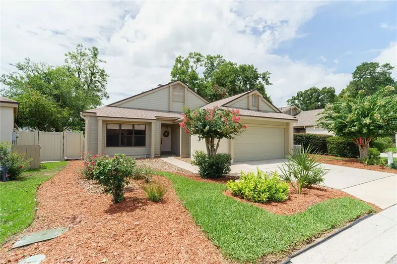 4418 Ne 4th St, FL