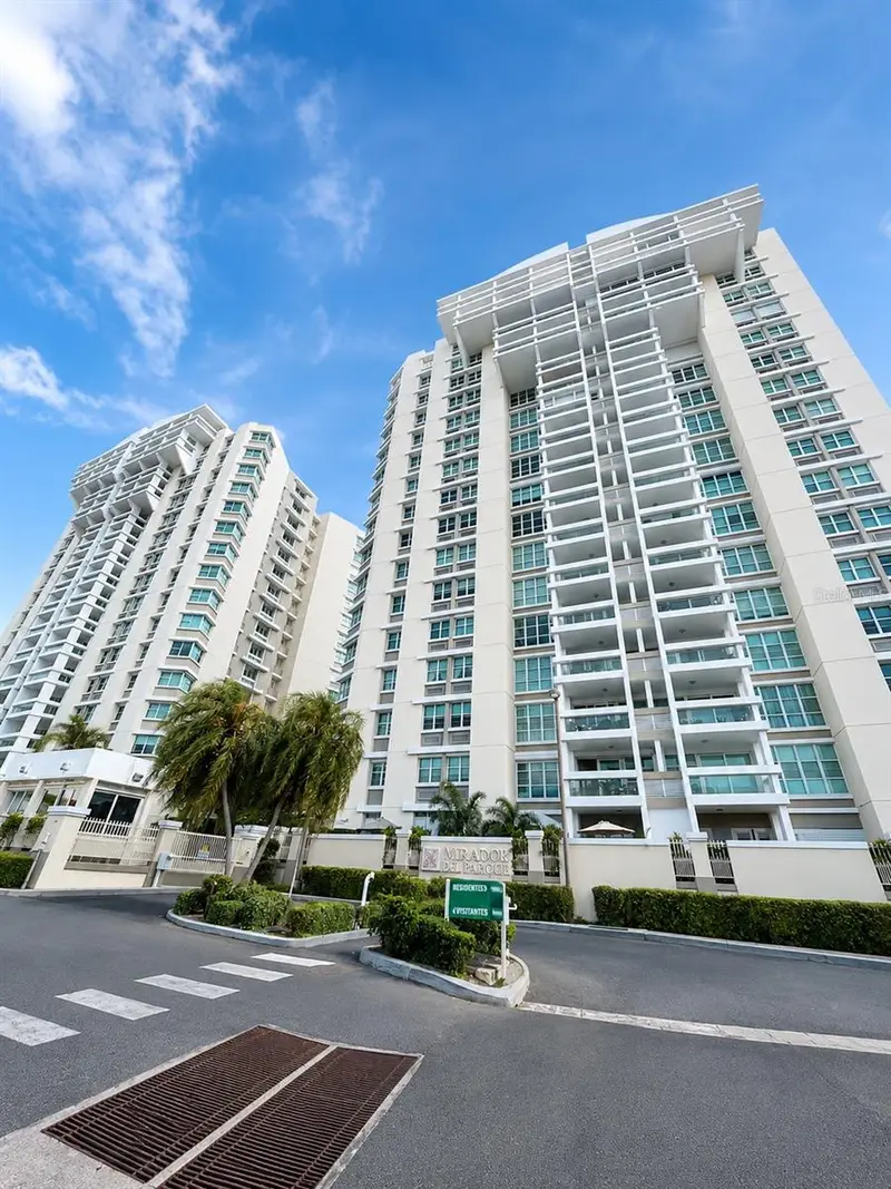 405 Cond. Mirador Del Parque #904, PR