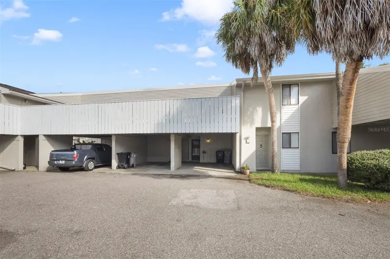 1412 Oak Pl #J, FL