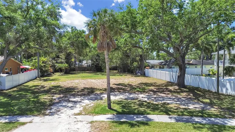 5438 Bayou Grande Blvd Ne, FL