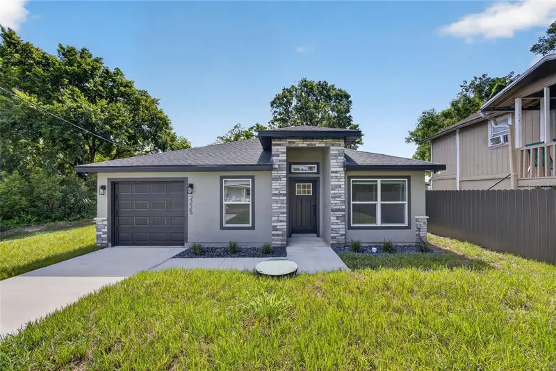 2225 Mccarthy Ave, FL