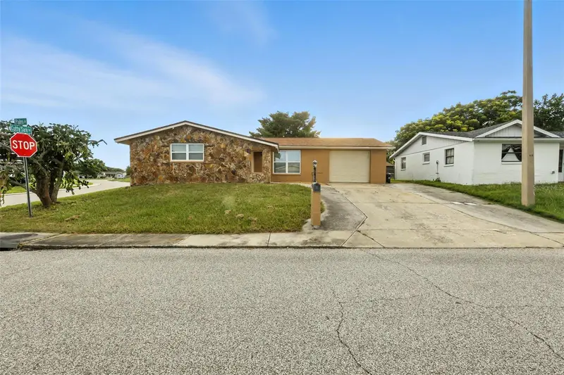 9239 Palm Ave, FL